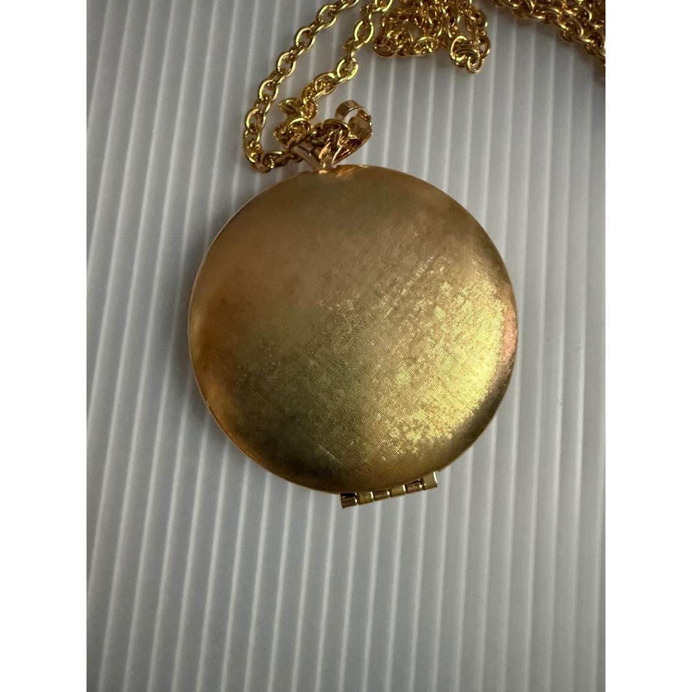 Avon Locket Necklace Womens OS Gold Floralpoint Vintage Petit Point Embroidery - Picture 5 of 7
